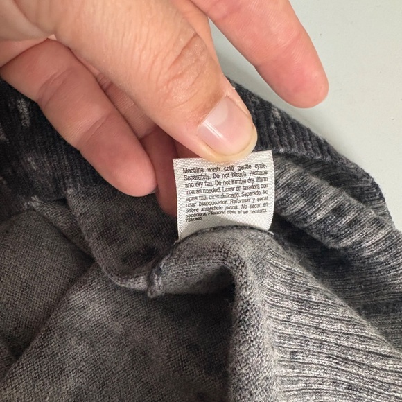 a.n.a Plus Size animal Print Sweater - Picture 9 of 11